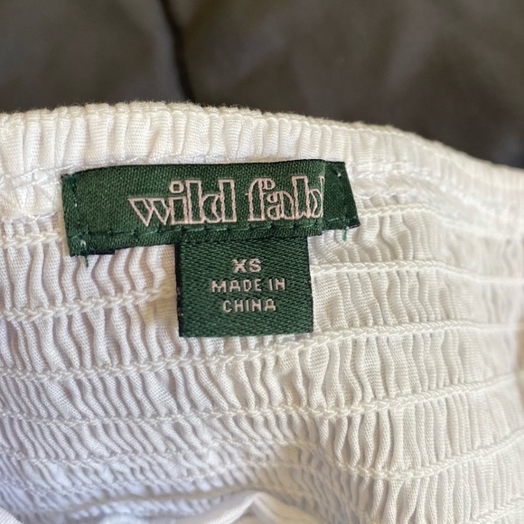 Eyelet lace summer flirty, romantic white top XS//0-2 - Picture 8 of 11